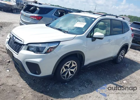 2021 Subaru Forester Premium z USA, uszkodzony, nr VIN JF2SKAJC2MH430736